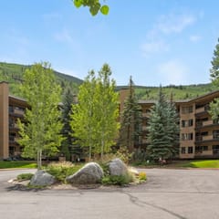Fallridge Condo - Steps to Nordic Center & Bus