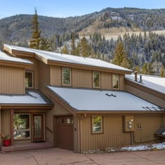Large East Vail Home - On Gore Creek & Bus Stop